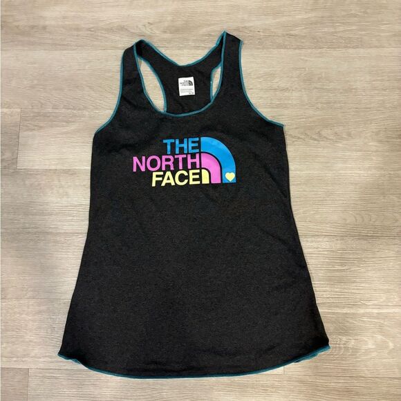 The North Face Women’s tank size medium, pit to pit is 16 length is 25 - Picture 1 of 3